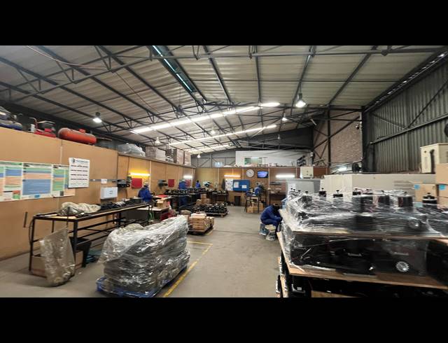 1,535M² WAREHOUSE TO LET IN SPARTAN